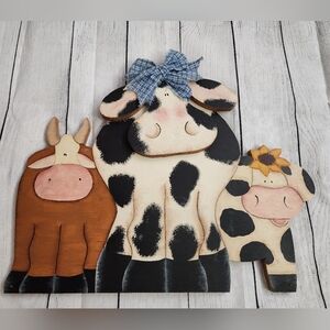 Wooden Cow Themed Wall Decor